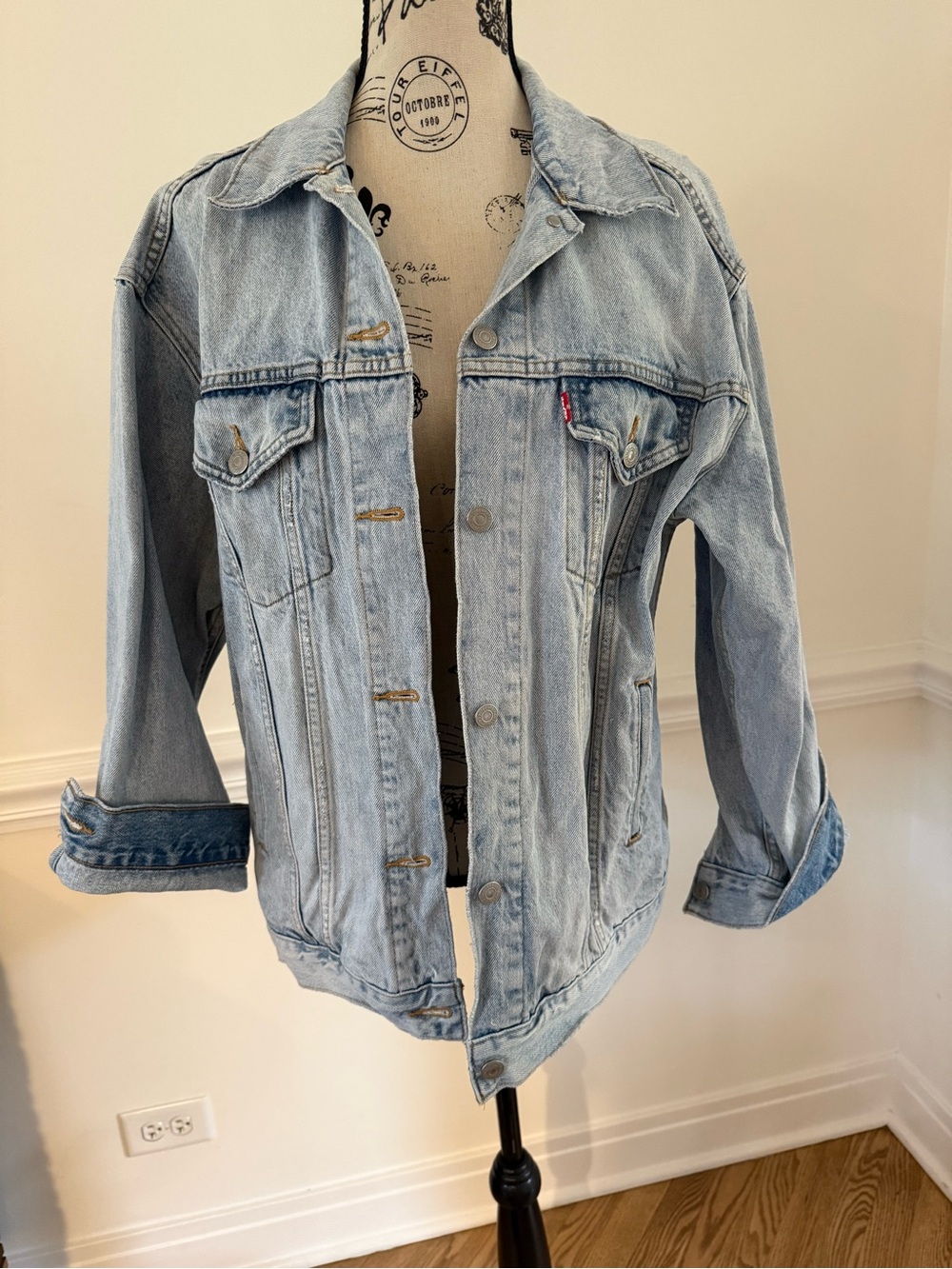 Levi’s denim trucker jacket sz medium - Picture 2 of 6